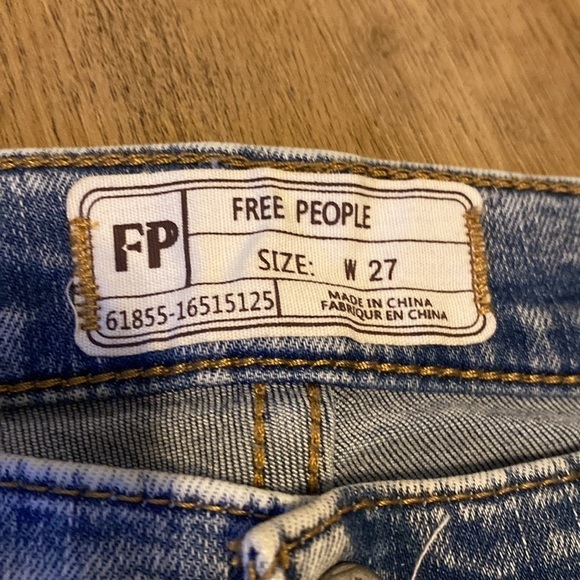 NWT Free People Acid Wash Great Heights Frayed Skinny Jeans size 27 - Picture 6 of 14